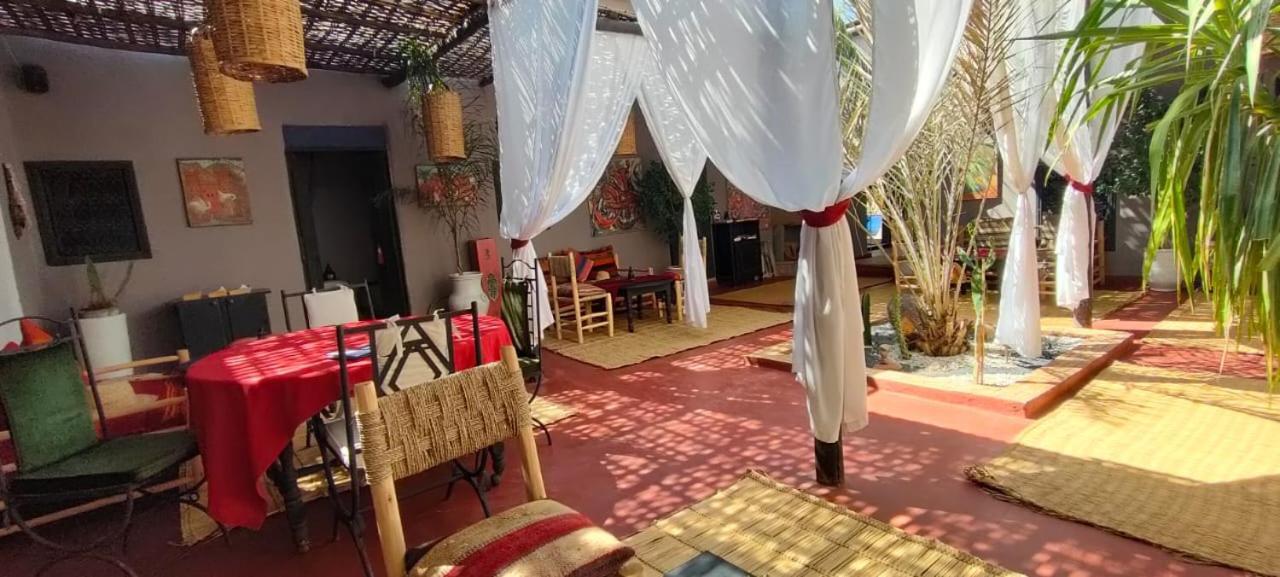 Gasthaus Dar Tadout Aït Ourir Exterior foto